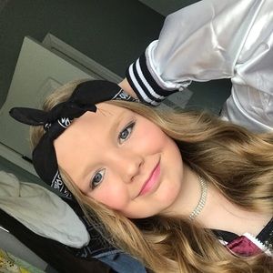 Meet your Posher, Brecklyn